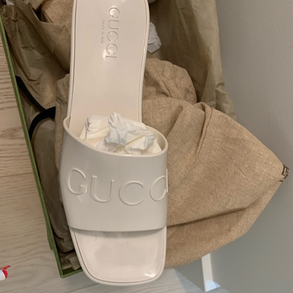 Brand new authentic Gucci sandals - Picture 6 of 9